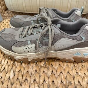 Skechers D’Lites hiking/walking shoes